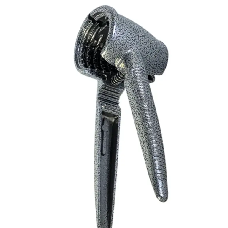 Reducere suplimentară | Clește Spărgător Nuci 17 cm Metalic Rezistent pentru Bucătărie