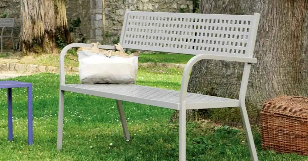 Bancă de exterior stivuabilă cu cotieră din oțel Made in Italy - Aberdeen - Selecție premium